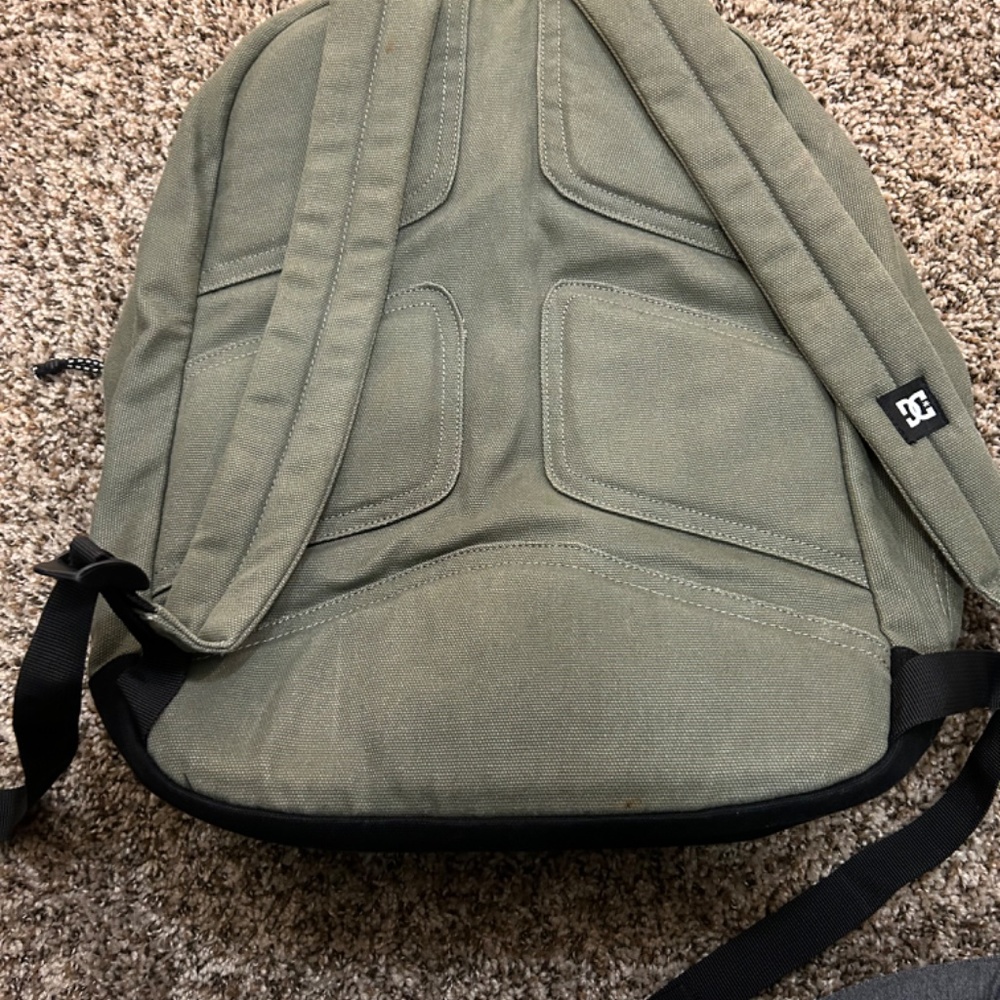 DC backpack - Picture 2 of 2